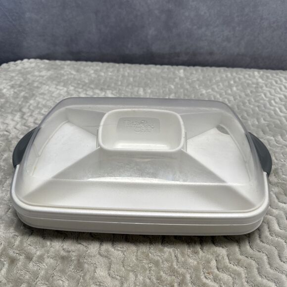 Pampered Chef Chillzanne Rectangular Server Deviled Egg/Vegetable Tray - Picture 1 of 7